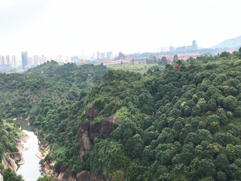 御玺山大峡谷实景图